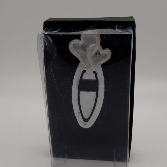 NWOT Bookmark with 2 hearts - Picture 1 of 2